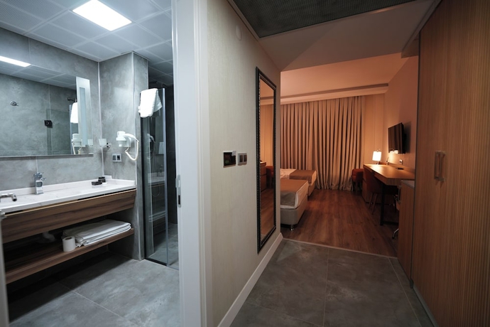 Imagen de la habitación del Dayman Hotel. Foto 12