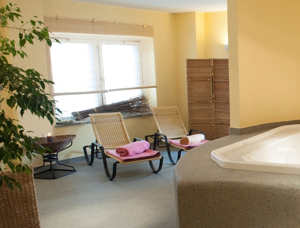 Imagen de la piscina del Days Hotel Liebenwalde. Foto 15