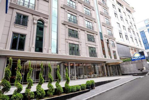 Imagen general del Days Inn by Wyndham Istanbul Bomonti. Foto 12