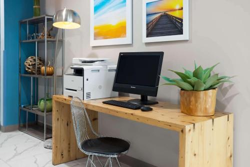 Imagen de la habitación del Days Inn by Wyndham Staten Island. Foto 17