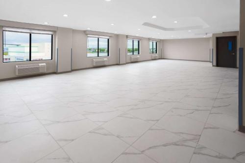 Imagen general del Days Inn by Wyndham Staten Island. Foto 11