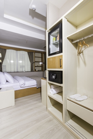Imagen de la habitación del De Maison Airport Hotel. Foto 4