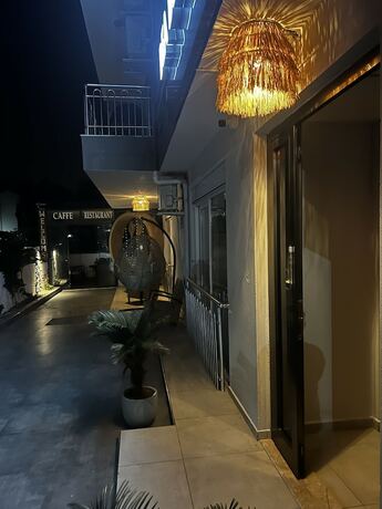 Imagen general del Deadel Hotel. Foto 10