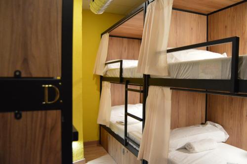 Imagen de la habitación del Debod Hostel. Foto 18