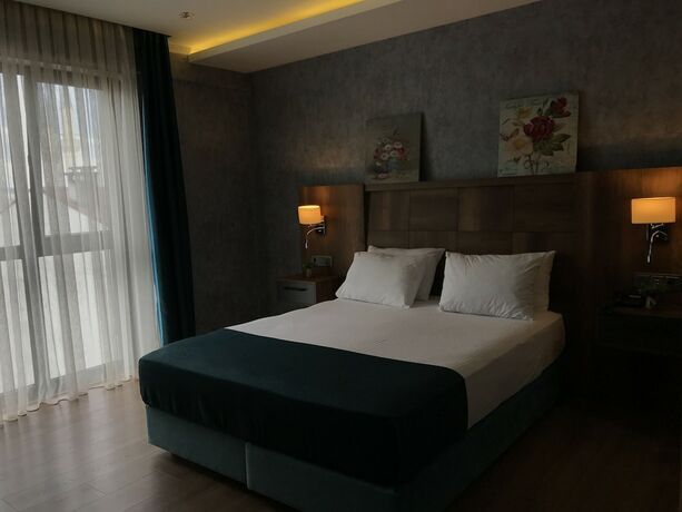 Imagen de la habitación del Dedehan Otel. Foto 9