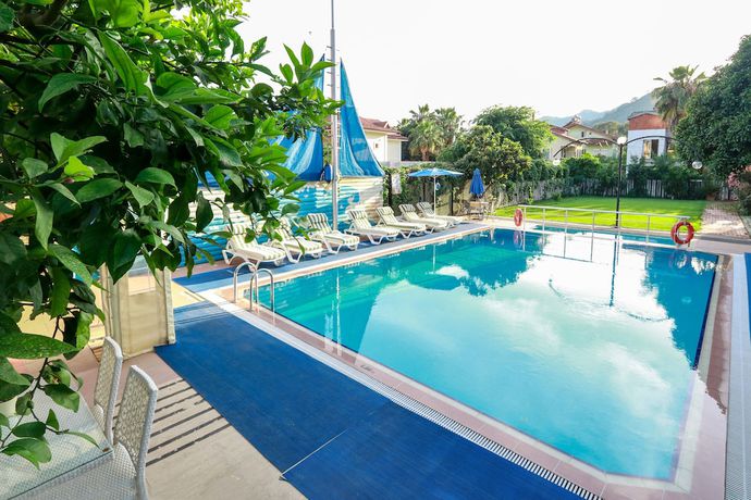 Imagen general del Dedeminn Garden Hotel, FETHIYE. Foto 1