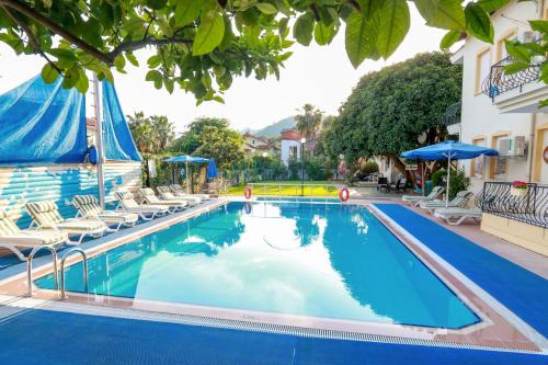 Imagen general del Dedeminn Garden Hotel, G&Ouml;CEK. Foto 2