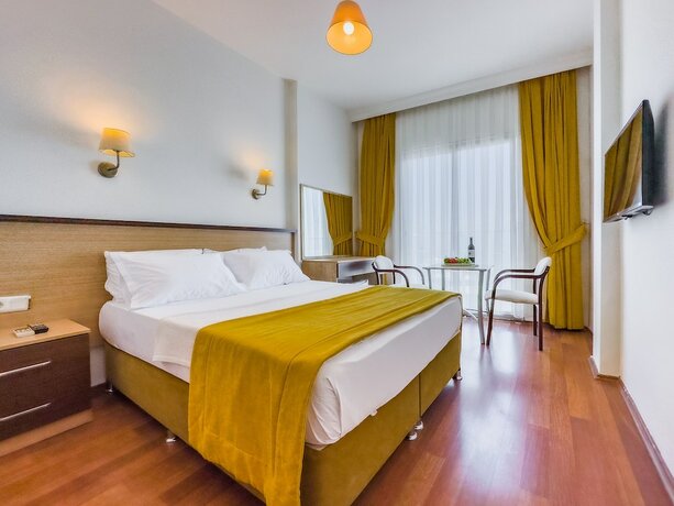 Imagen de la habitación del Dedeoğlu Port Hotel. Foto 14