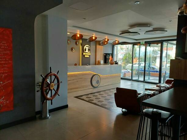 Imagen general del Del Puerto Hotel. Foto 3