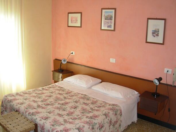 Imagen de la habitación del Delle Rose, Torri Del Benaco. Foto 17