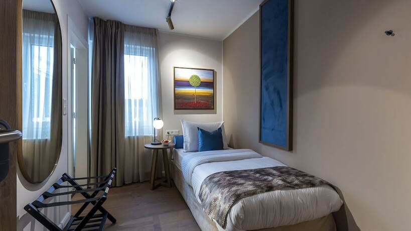 Imagen de la habitación del Delphi Hotel and Restaurant. Foto 17