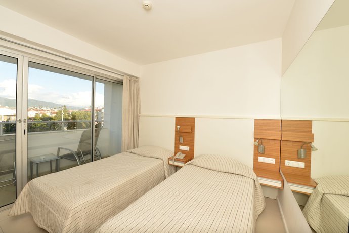 Imagen de la habitación del Delta Hotel. Foto 7