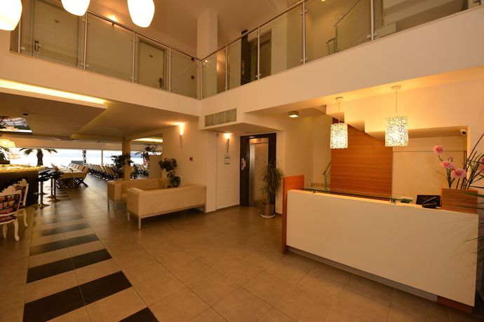 Imagen de los interiores del Delta Hotel. Foto 19