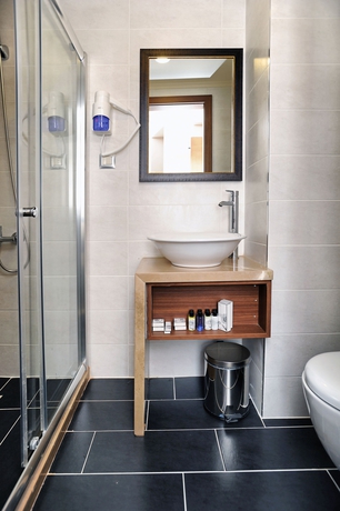 Imagen de la habitación del Delta Hotel Istanbul. Foto 7