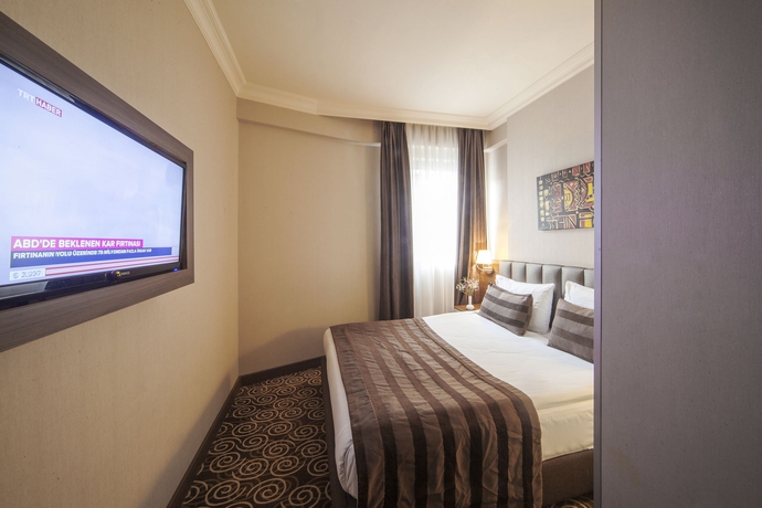 Imagen de la habitación del Delta Hotel Istanbul. Foto 12