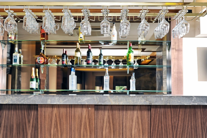 Imagen del bar/restaurante del Delta Hotel Istanbul. Foto 4