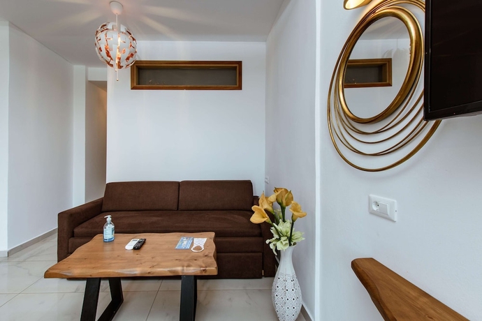Imagen de la habitación del Deluxe Suites. Foto 13