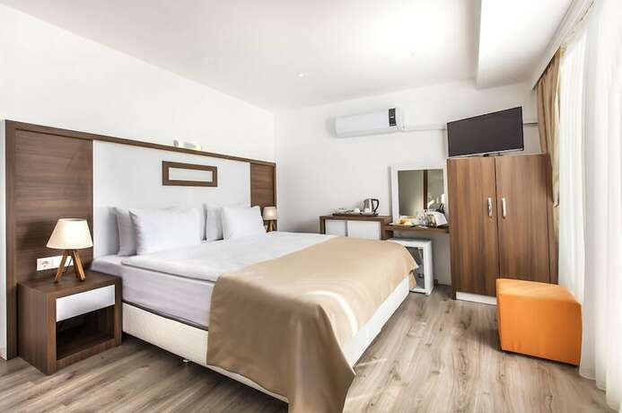 Imagen de la habitación del Demir Suit Hotel, Kusadasi. Foto 19