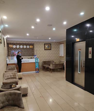 Imagen de los interiores del Dempa Hotel. Foto 17