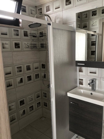 Imagen de la habitación del Deniz Otel. Foto 10