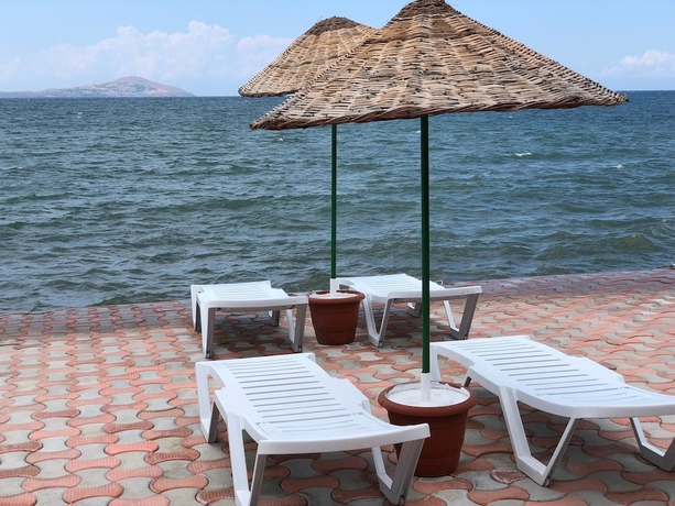 Imagen del bar/restaurante del Deniz Otel. Foto 5