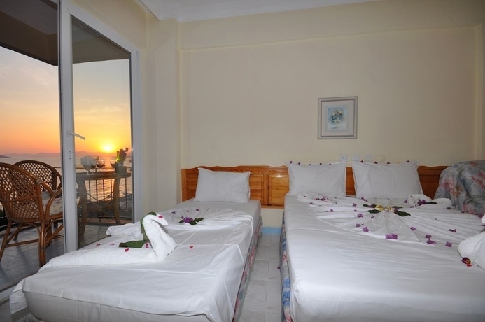 Imagen de la habitación del Deniz Otel, FETHIYE. Foto 8