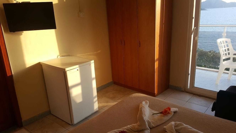 Imagen de la habitación del Deniz Otel, FETHIYE. Foto 13