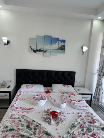Imagen de la habitación del Deniz Otel, Finike. Foto 11