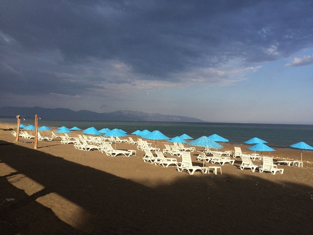 Imagen de los exteriores del Deniz Otel, Finike. Foto 13