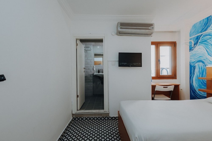Imagen de la habitación del Deniz Pansiyon, Izmir. Foto 13