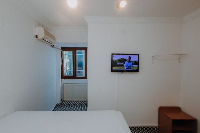 Imagen de la habitación del Deniz Pansiyon, Izmir. Foto 16