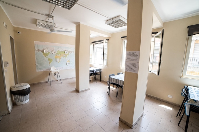 Imagen de los interiores del Departure roomsandhostels. Foto 15