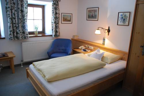 Imagen de la habitación del Der Erlhof Restaurant & Landhotel. Foto 10
