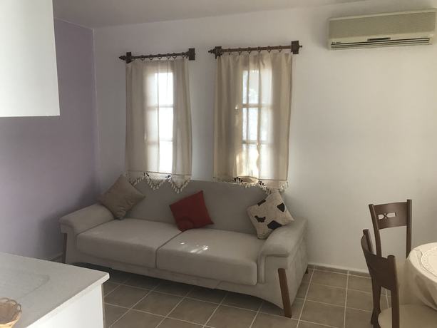 Imagen de la habitación del Derin Apart Hotel. Foto 2