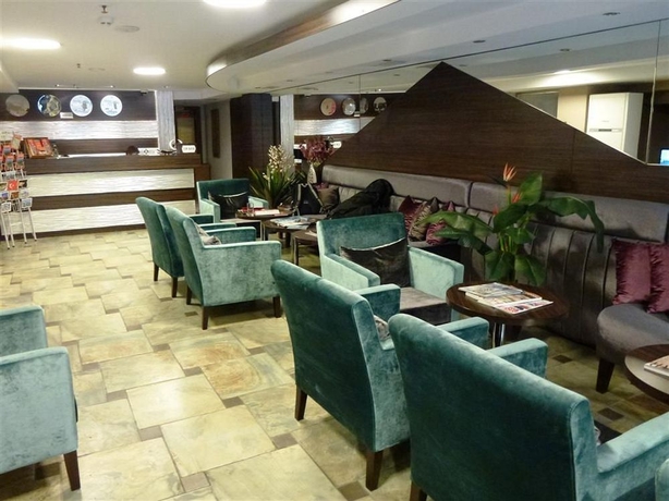 Imagen de los interiores del Derpa Suite Hotel Osmanbey. Foto 10