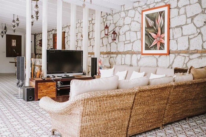 Imagen de los interiores del Deruni Ilıca. Foto 18