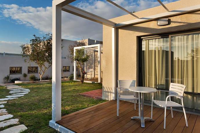 Imagen de la habitación del Desert Irus Hotel. Foto 2