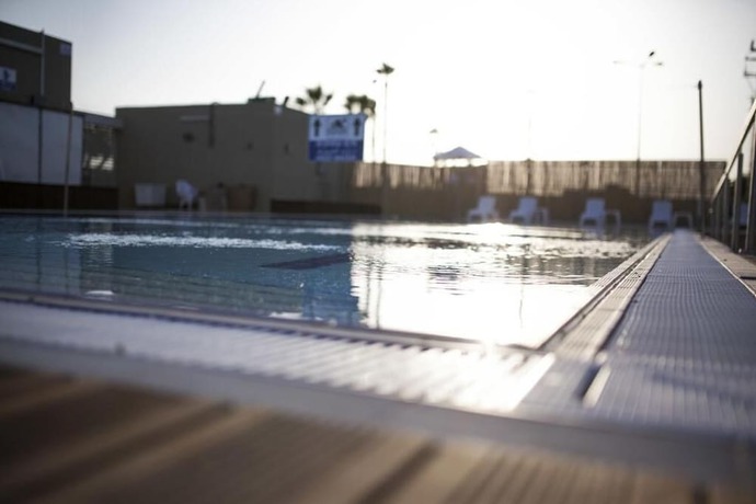 Imagen de la piscina del Desert Irus Hotel. Foto 19