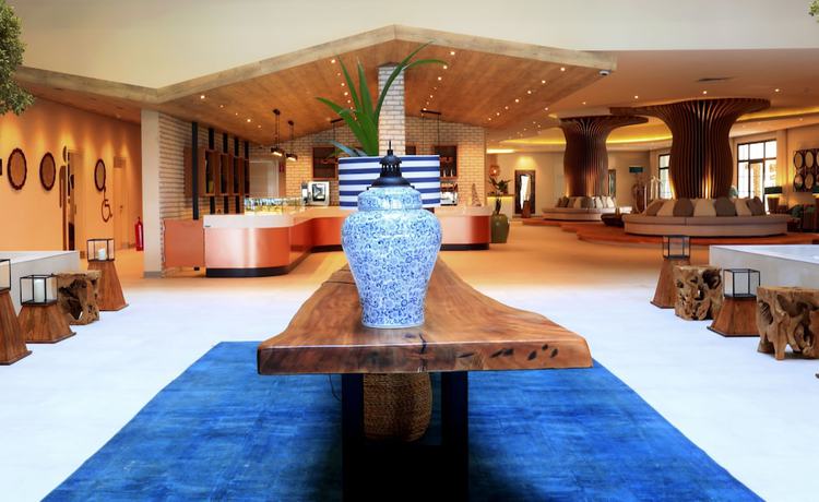 Imagen de los interiores del Design Plus Seya Beach Hotel. Foto 15