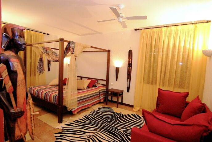 Imagen de la habitación del Design Suite Tirano. Foto 14