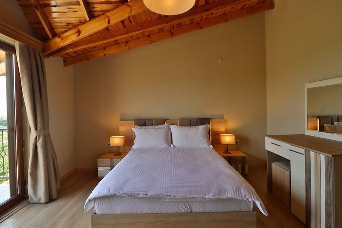 Imagen de la habitación del Dessera Vineyards Hotel. Foto 5