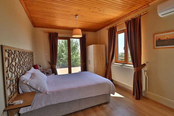 Imagen de la habitación del Dessera Vineyards Hotel. Foto 7