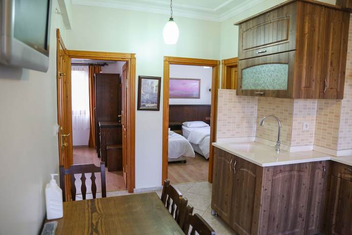 Imagen de la habitación del Destina Suit Hotel. Foto 3