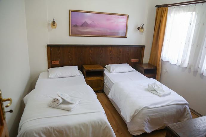 Imagen de la habitación del Destina Suit Hotel. Foto 7