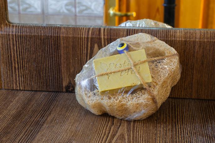 Imagen de la habitación del Destina Suit Hotel. Foto 16