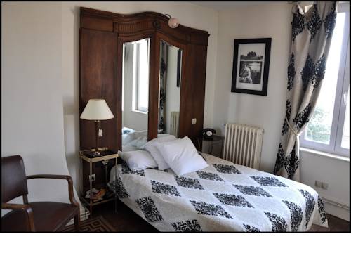 Imagen de la habitación del Detective. Foto 13