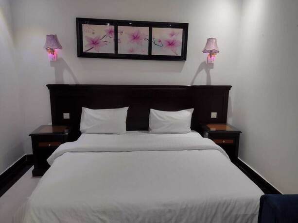 Imagen de la habitación del Deyala Hotel Suites. Foto 18