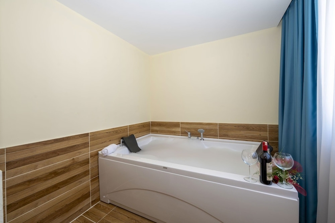 Imagen de la habitación del Diamond luxury Hotel. Foto 9