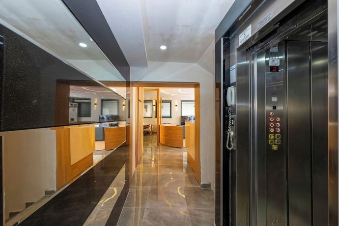 Imagen de los interiores del Diamond luxury Hotel. Foto 14