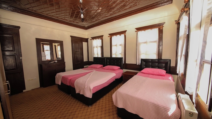 Imagen de la habitación del Dibekonu Konak. Foto 5